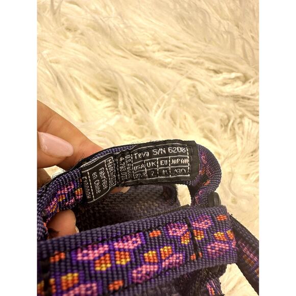 Toddler Teva Sandals - Size 2/3 - Excellent Condition - Picture 4 of 4